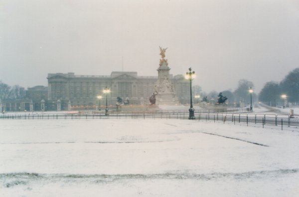 Buckingham Palace, 1 Mar 1986